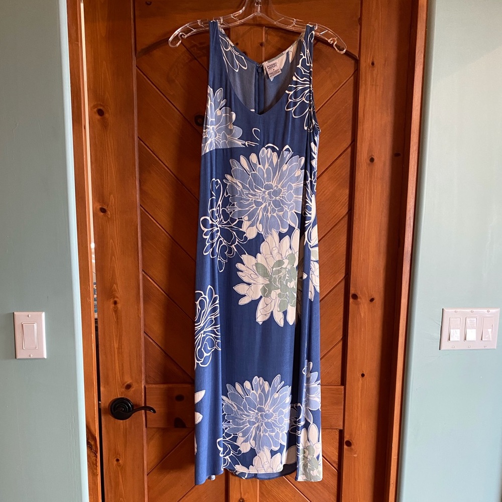 Old Navy Outlet Maxi Dress Floral Blue/White 2